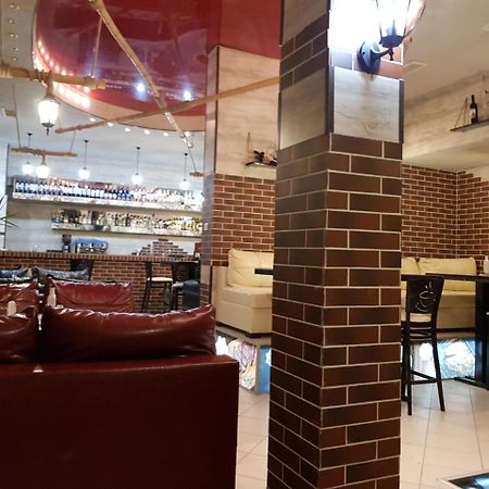 Tiara Hotel Добрич Экстерьер фото