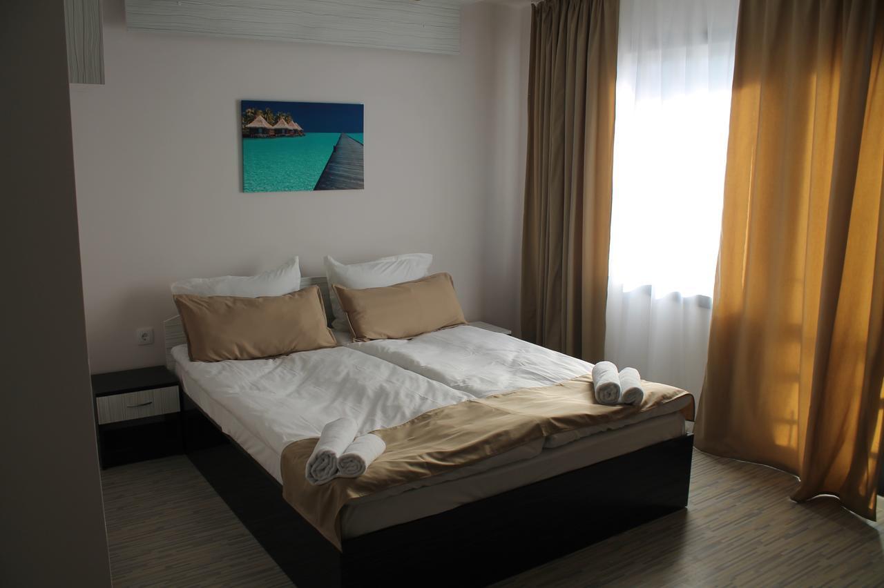 Tiara Hotel Добрич Экстерьер фото