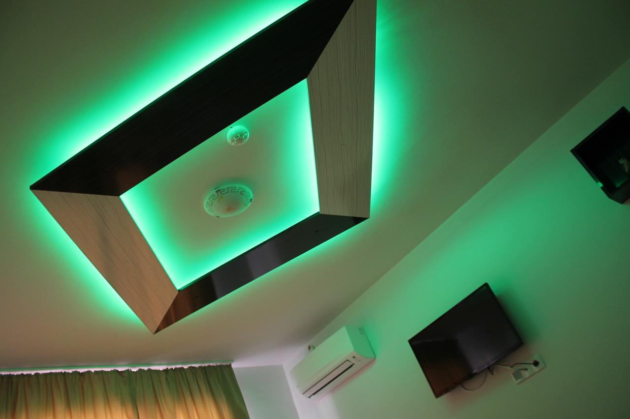 Tiara Hotel Добрич Экстерьер фото