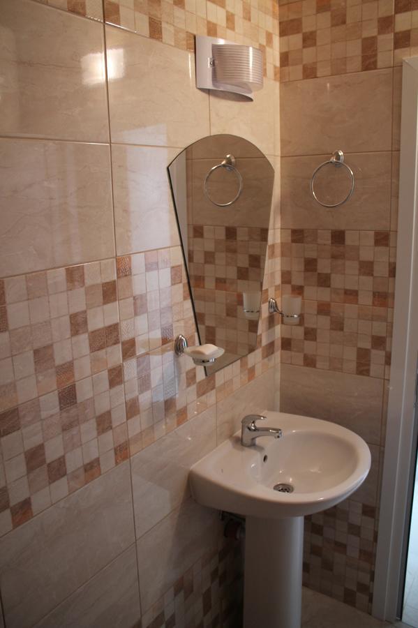 Tiara Hotel Добрич Экстерьер фото