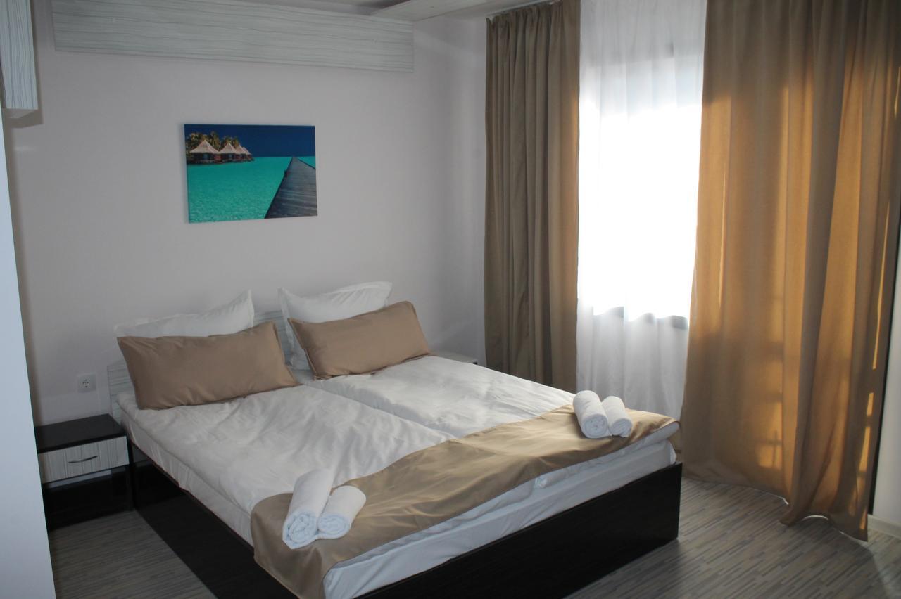 Tiara Hotel Добрич Экстерьер фото
